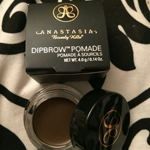 Anastasia dipbrow pomade