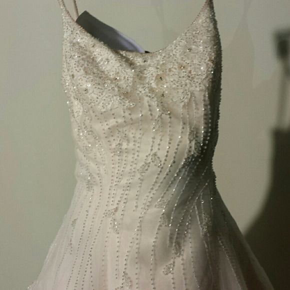 Flawless Rose color wedding dress - Picture 2 of 4