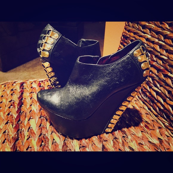 Double the pleasure Platform