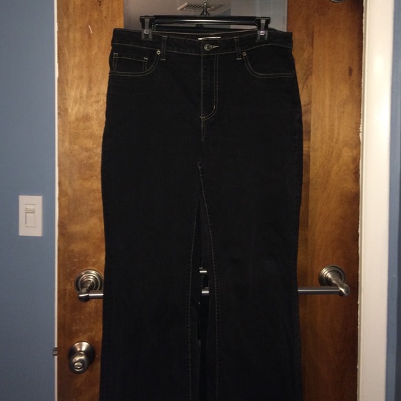 Lightly worn dark wash cold water creek jeans