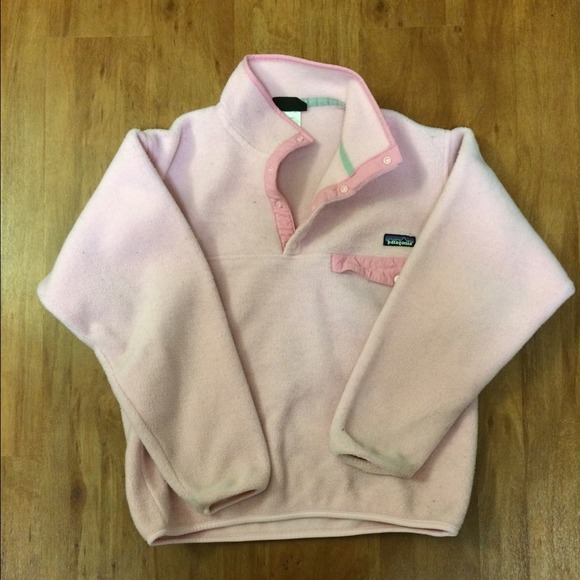 Patagonia Outerwear - Pink patagonia pullover NOT TRADING