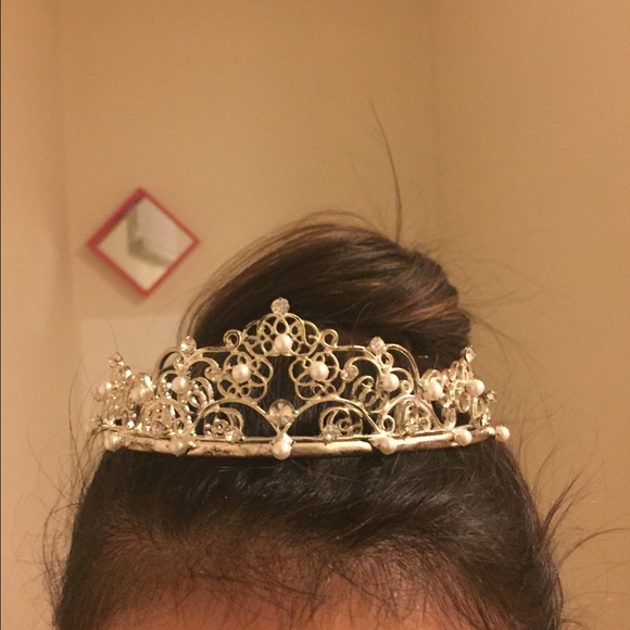 Crown - Picture 2 of 2