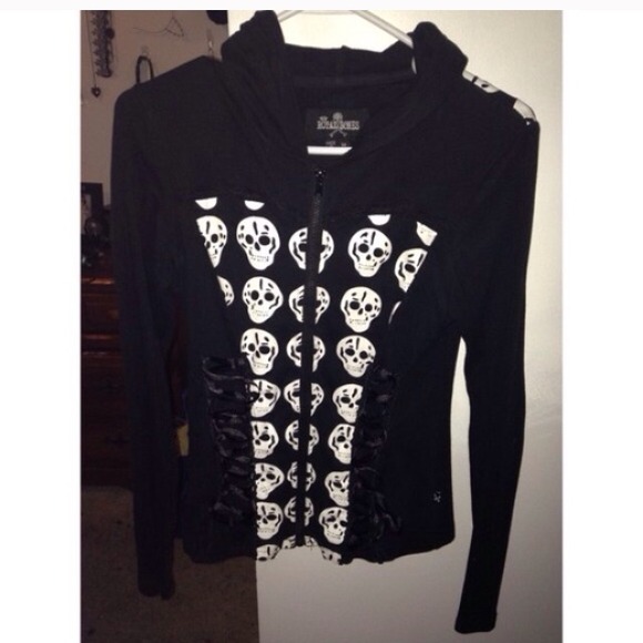 💀Sweater 💀Free Bows