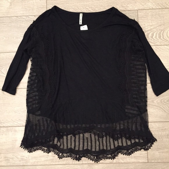 LF Emma & Sam Lace Knit Top