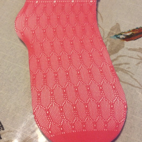 New lace pink anklet sox.  Set of two pairs. - Picture 3 of 4