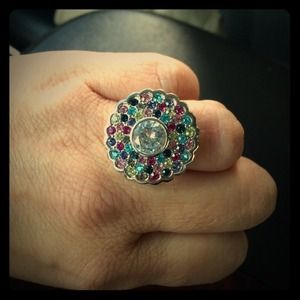 RING~EXCLUSIVE DESIGN BY SWAROVSKI! limited ed