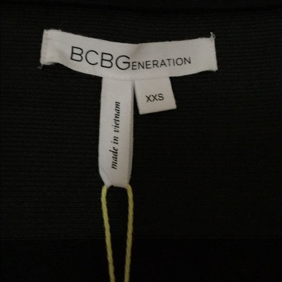 💖BCBG Generation mini skirt 🎀.  AVAILABLE - Picture 2 of 4