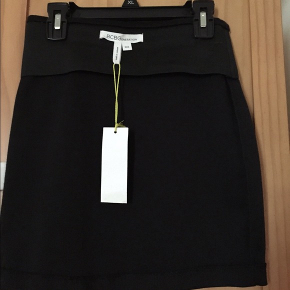 💖BCBG Generation mini skirt 🎀.  AVAILABLE - Picture 3 of 4