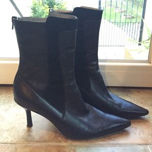 Black pointy boots