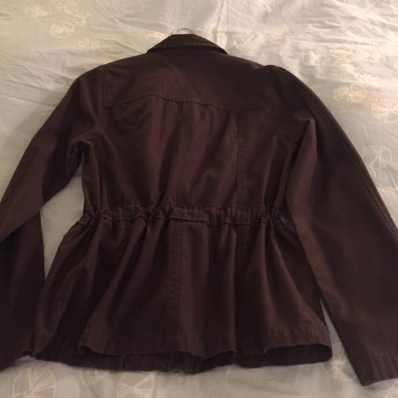 Nice light jacket. - Picture 3 of 3