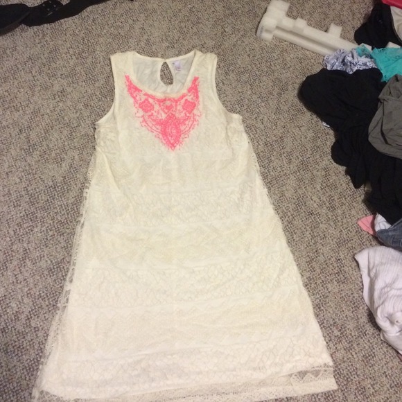 Gorgeous lace summer dress