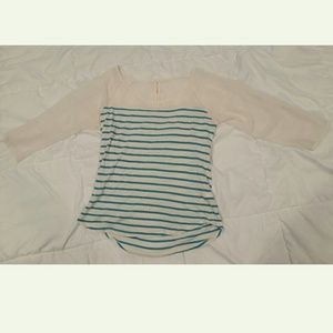 ADORABLE TOP! Must see all pics for details!