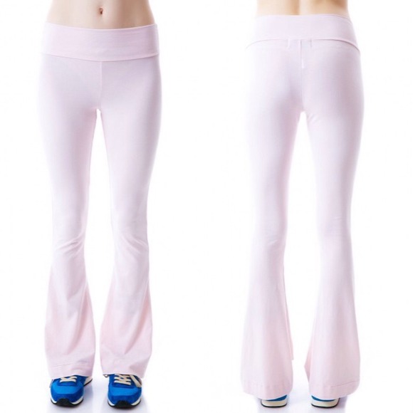 Wildfox Couture Not There Yet Yoga Pants Med NWT