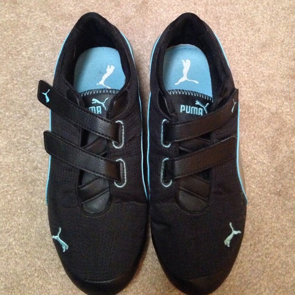 Puma casual shoes. Like new! Size 7