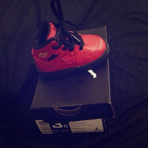 Jordan & Ralph Lauren baby shoes! *Bundled*