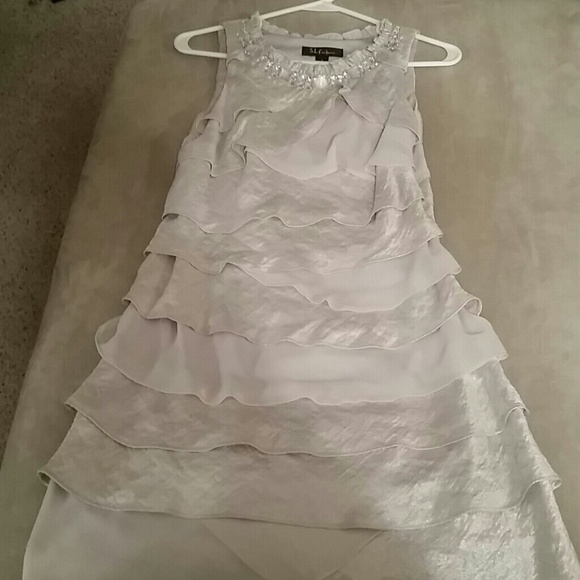 Grey / beige dress