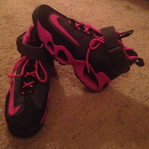 pink and black griffeys