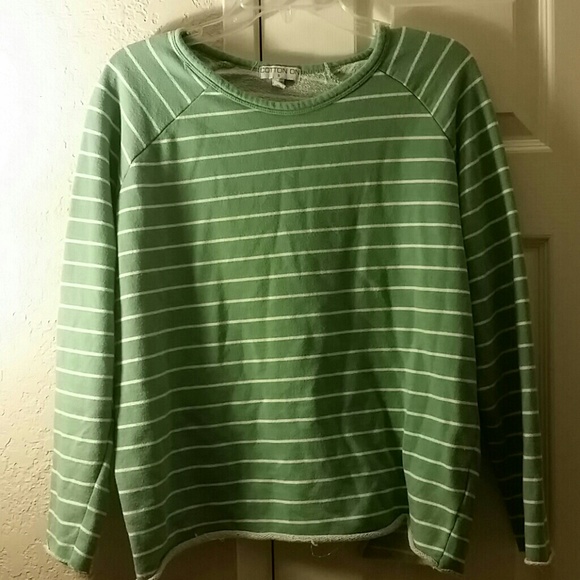 Strip pull over sweater