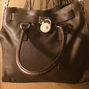 MICHAEL KORS LARGE CHOCOLATE BROWN HAMILTON!!