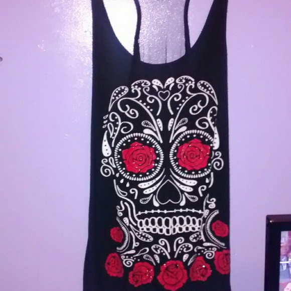 Skull rose tank top. Worn once