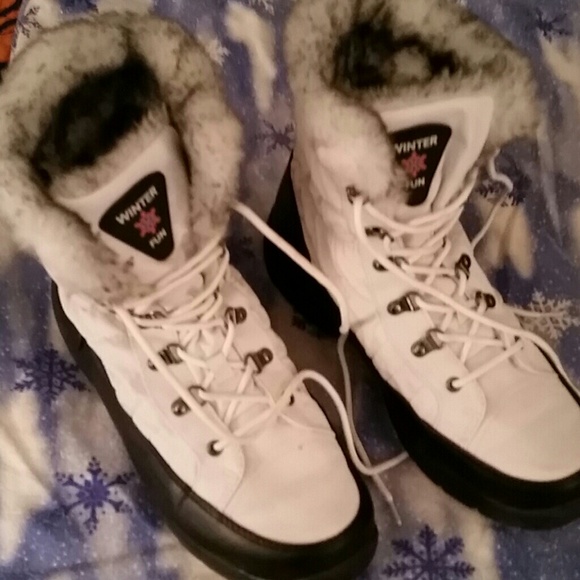 Totes fur lined boots