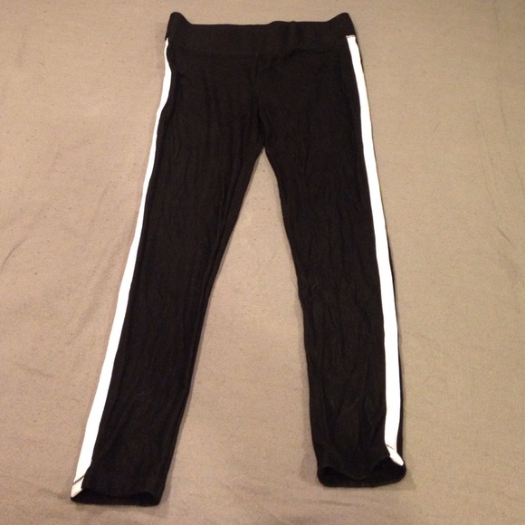 Black and white leggings