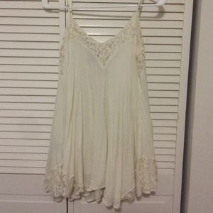 Cream lace flowy dress