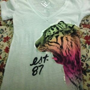 White tiger v-neck.