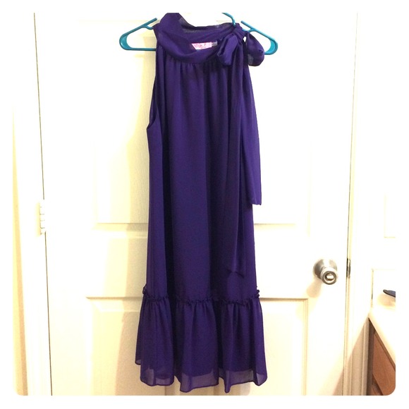 Women's dress. Used. Violet color. Size 12, L
