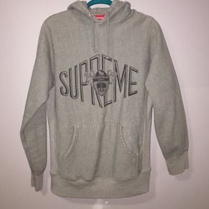 Supreme hoodie