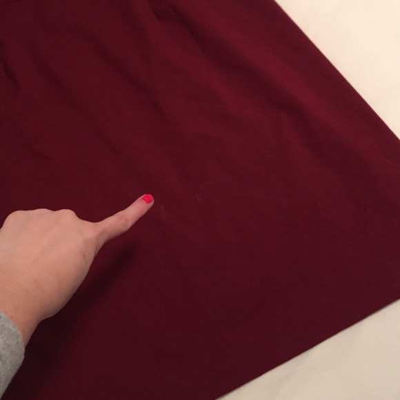 Structured burgundy dress - Picture 3 of 4