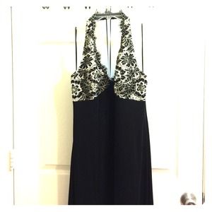 Women's formal dress. Used. Black.