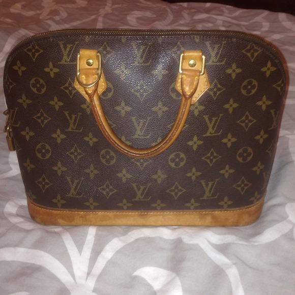 Louis Vuitton authentic alma bag