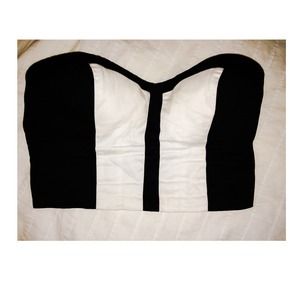 ••• Bebe black and white crop top