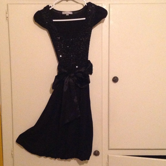 Black sequins top sweater party dress - Picture 1 of 4