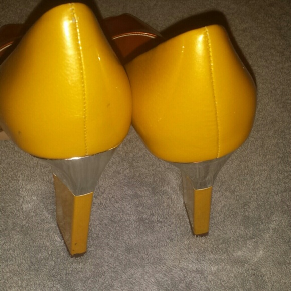 Shoes - Picture 3 of 3