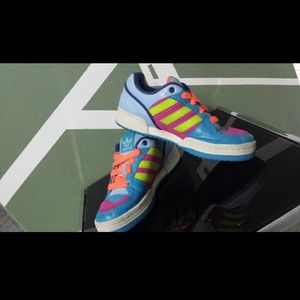 Adidas Neon Retro Low