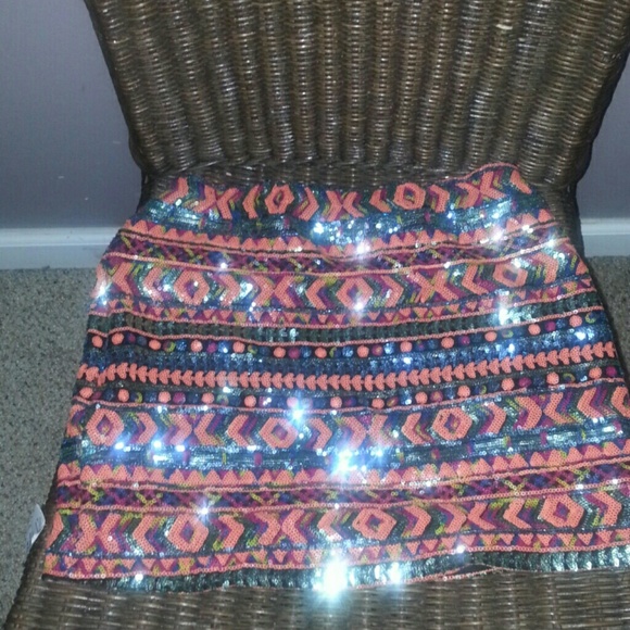 Sequin mini skirt/Zara navy pumps