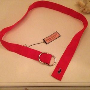 NEVER BEEN WORN 🔺🔻Red vineyard vines belt🔺🔻