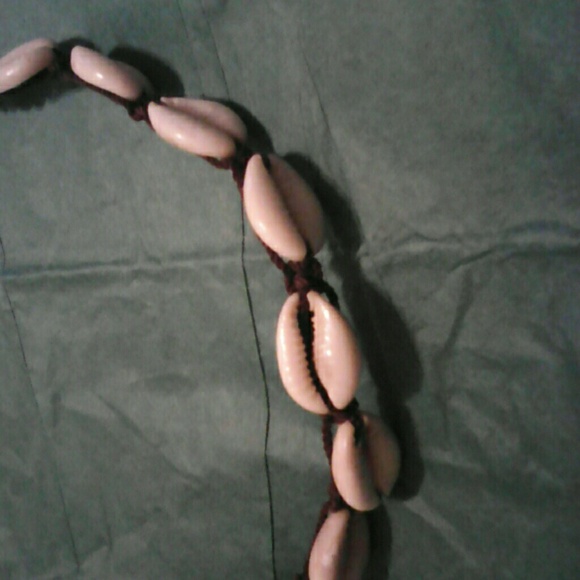 Neckless - Picture 3 of 4