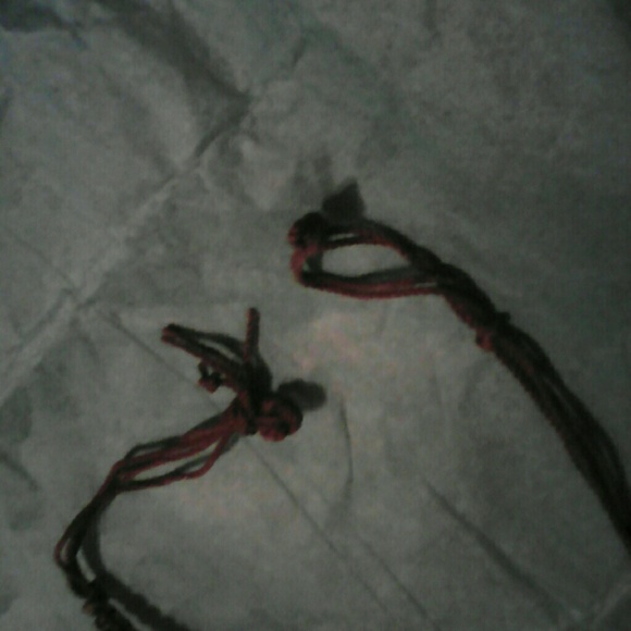 Neckless - Picture 4 of 4