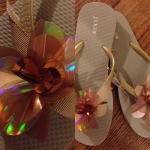 Brand new shimmering flip flops