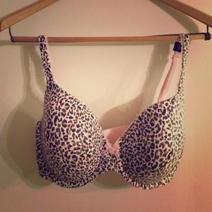 Victoria Secret bra
