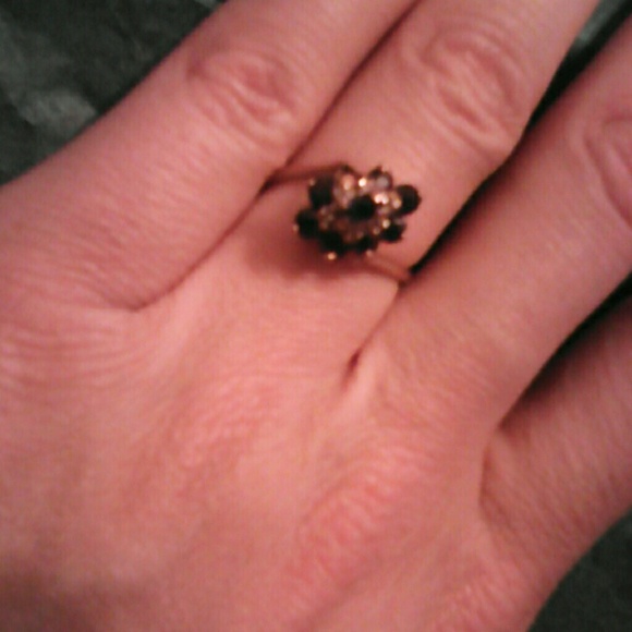 Ring - Picture 2 of 4
