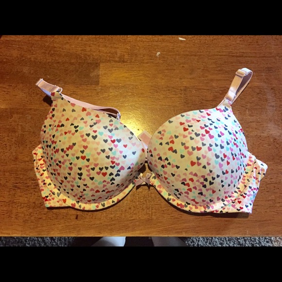 Victoria's Secret Heart bring bush up bra! 36C - Picture 1 of 2