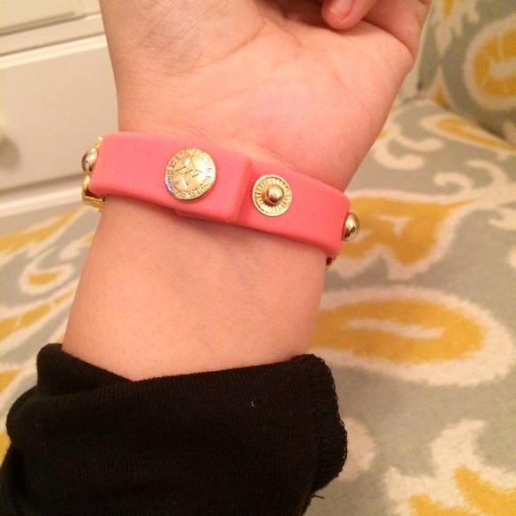 BCBG Generation "Sweet❤️" Bracelet - Picture 3 of 3