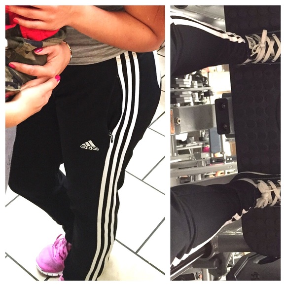 ❌SOLD❌ Adidas Soccer Pants - Picture 4 of 4