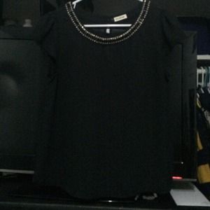 Black shiny top.👌