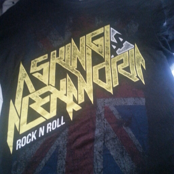 Asking Alexandria - Picture 2 of 3