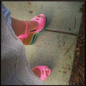 Jessica simpson pink wedge heels